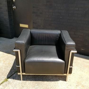 Le Cobusier Style Upholstered Arm Chair