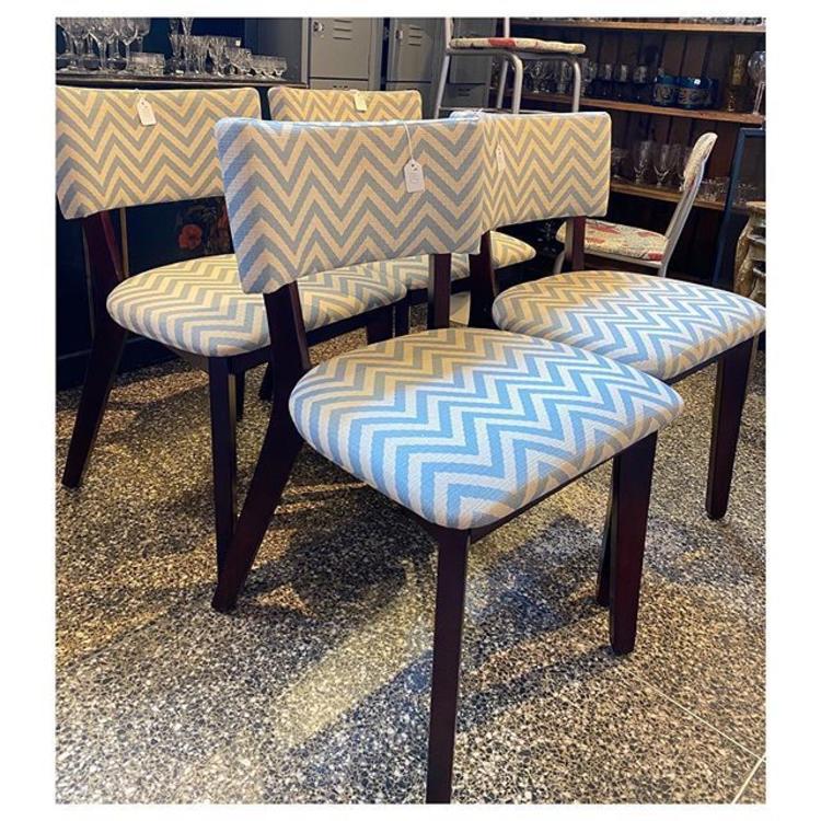 Set of 4 dining chairs / zigzag gray/blue upholstered chairs 30.5”height(back) / 18.5” to seat / 18” deep 