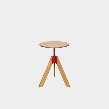 Giotto Wooden Adjustable Stool