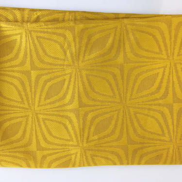 Vintage Abstract Mustard Yellow Tablecloth Textured Geometric Pattern Mid-Century 1970s Retro Table Cloth Dining Room Kitchen Home Decor 