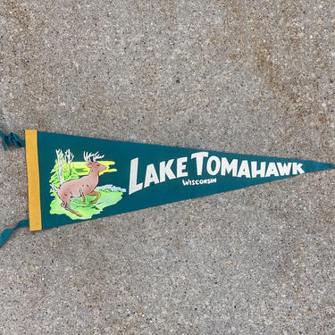 Vintage Lake Tomahawk Felt Pennant Wisconsin 