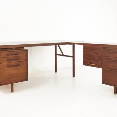 Stow and Davis Style Mid Century Walnut Corner Desk - mcm 