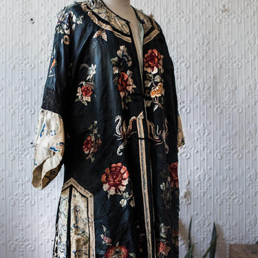 Silk Embroidered Turn of the Century Embroidered Kimono 