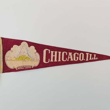 Vintage Chicago Illinois Souvenir Medium Sized Pennant 