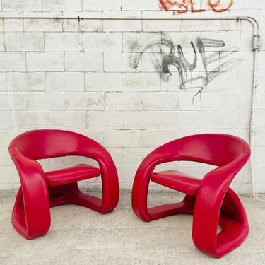 Red Jaymar Style Smile Chair