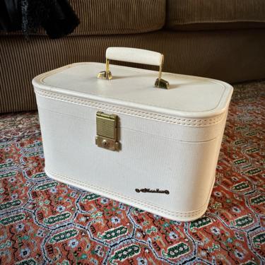 Vintage 1960s Train Case Blandon Lady Baltimore Luggage Company Hard Case Bag Starline Ivory Mirror Makeup Suitcase 