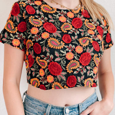 Embroidered Floral Crop Top 