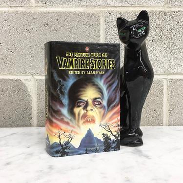 Vintage Penguin Book of Vampire Stories Retro 1980s By Various + Edited Alan Ryan + Hardcover + Short Stories + Horror + Fantasy + Spooky 