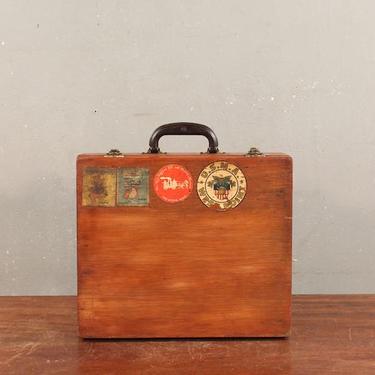 Distressed Wooden Carrying Case – ONLINE ONLY