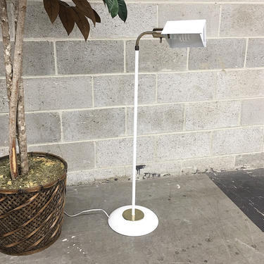 LOCAL PICKUP ONLY  ———— Vintage Floor Lamp 
