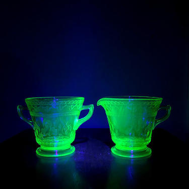Vintage Federal Glass Patrician Green Uranium Glass Sugar and Creamer Set 