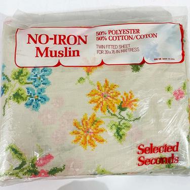 Vintage Muslin Bed Sheet Twin Fitted Sheet 39 x 76 Mattress Mod Floral Bedding Cotton Fabric Yellow Flowers Mid-Century Retro NOS Deadstock 