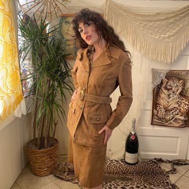 70's SUEDE TWO PIECE - jacket and skirt - light brown - belt buttons - pockets - medium/large 