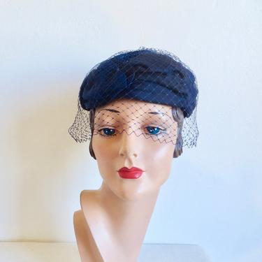 Vintage 1950's Navy Blue Lace and Chiffon Formal Hat Veil Cocktail Party Rockabilly 50's Millinery Size 22 