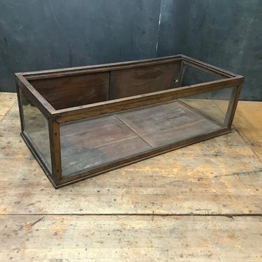 Early 20th Century Oak Glass Display Cabinet Open Top Vintage Industrial General Store Jewelry Watches Mercantile Trade Retail Boutique Case 