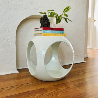 MID CENTURY STYLE White End Table | Side Table | Mod 
