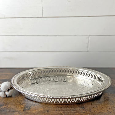 silver tray for dresser SunnyPoint Classic Decorative Vanity Perfume Dresser Jewelry Organizer Makeup Mirror Tray-Silver in the Bathroom Accessories department at Lowes.com