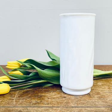 Vintage Fenton Vase | Vintage White Milkglass Vase | Milk Glass Vase | White Vase | Shabby Chic Vase | Wedding Vase | Art Deco Centerpiece 