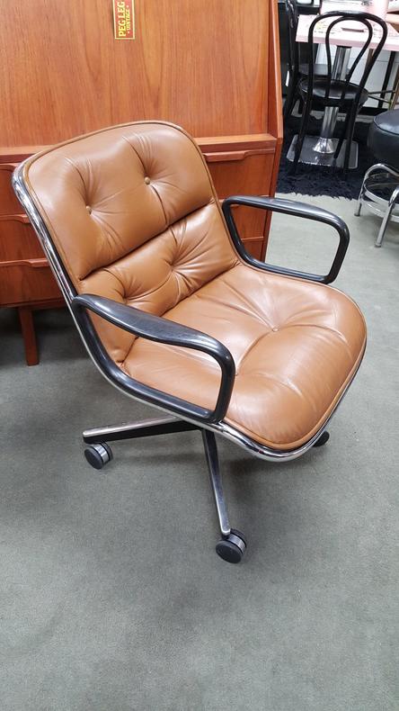 Vintage desk chair in brown leather by Charles Pollack for Knoll