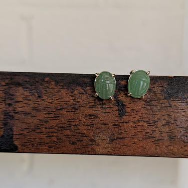 Aventurine Vintage (NOS) Scarab Earring Studs (READY to SHIP) - Egyptian revival Cleopatra modern classic prong simple darling 