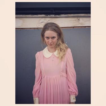 E Z costume for Stranger Things lovers  Betsy as Eleven Open til 8 today #meepsdc #vintagecostumes #strangerthings #eleven #1980s #betsy