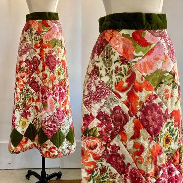 Amazing Vintage 70's QUILTED PATCHWORK Maxi Hostess Skirt / BEDSPREAD Fabric + Velvet Trim 
