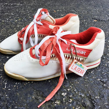 Vintage 90s L.A. Gear Red +  White Leather Lace Up Tennis Shoes Athletic Sneakers 6 