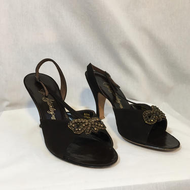 Vintage 1950’s Brown Pumps with Bow 