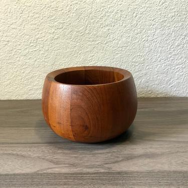 Vintage Dansk teak wood  bowl by Jens Quistgaard 