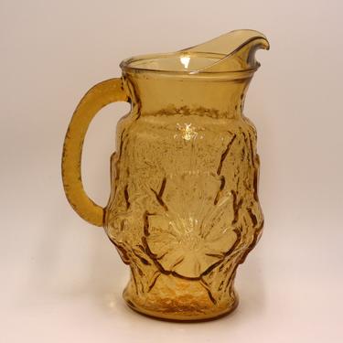 vintage country garden daisy pitcher in amber 