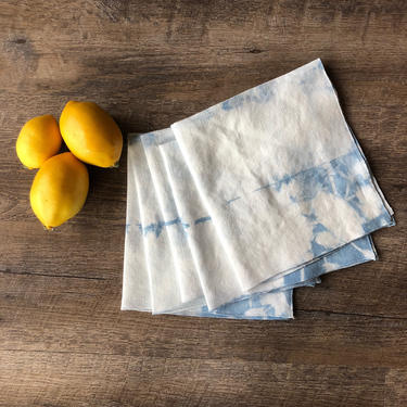 Shibori Napkins, Hand Dyed Vintage Napkins, 16&amp;quot; square light blue linen cloth napkins, housewarming gift, blue tie dye napkins, shibori dyed 