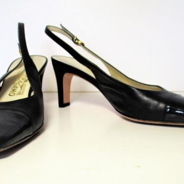 Vintage 1980s Salvatore Ferragamo Black Leather Cap Toe Slingbacks Shoes 8B Women Shoes For The Office 