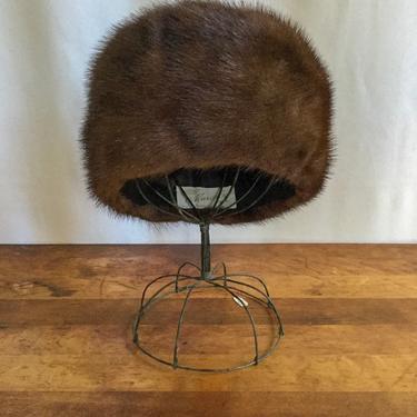 Vintage 60s hat | vintage milk chocolate mink fur bucket hat | 1960s Muscalus fur winter hat 