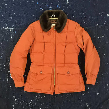 Size Small Vintage 1980s Women’s Rust Orange Down Jacket with Fur Collar by Eddie Bauer 