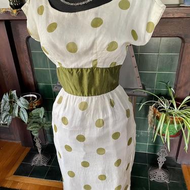 Vintage 1950s Green Polka Dot Wiggle Dress - Small W 26 