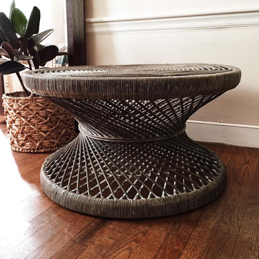 Round Rattan Woven Coffee Table, Woven Wicker Coffee Table, vintage woven coffee table, wicker table, rattan table, grey coffee table 