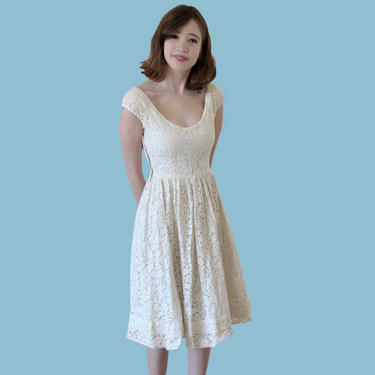1950s White Lace Dress Tea Length Size S XS 