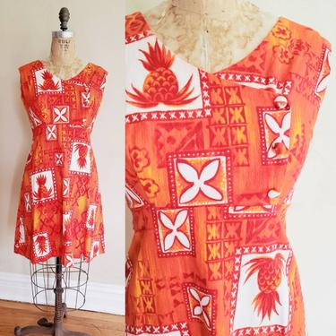 1960s Orange Tiki Dress Pineapple Print Hukilau Fashions / 60s Hawaiian Sleeveless Summer Dress Tropical Fruit Vacation Resort Cruise / M 