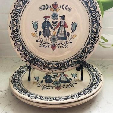 Johnson Brothers, Hearts and Flowers, Staffordshire Old Granite Ironstone by LeChalet