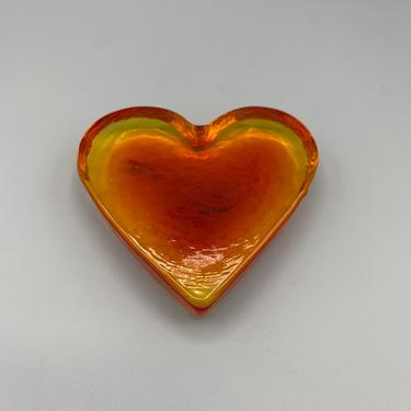 Vintage Blenko glass heart paperweight 