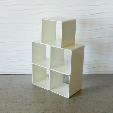 HA-6003 Set of Five Plastic Cubes