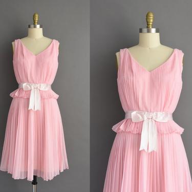 1950s vintage dress | Adorable Bubble Gum Pink Accordion Pleat Cocktail Party Dress | Medium | 50s dress 