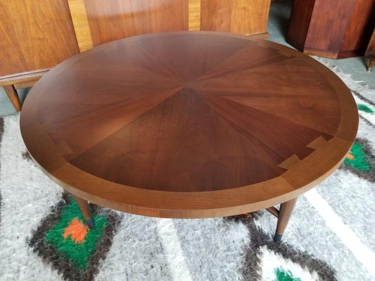 Mid-Century Modern round coffee table from the Acclaim collection by Lane