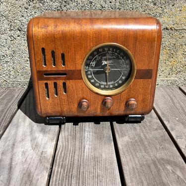 1938 Zenith AM/Shortwave Cube Radio 5S218, Elec Restored 