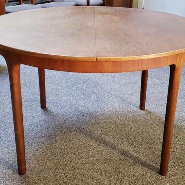 Item #W199 Mid Century Round Extending Dining Table by McIntosh c.1960