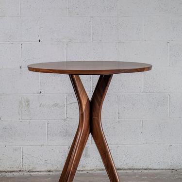Round Pub Table - Counter Height 
