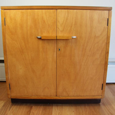 Vintage Mid Century Modern Eliel Saarinen style Cabinet by John Stuart for Johnson Furniture Co 