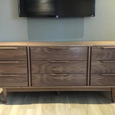 NEW Hand Built Mid Century Style 9 Drawer Dresser in Walnut - FREE SHIPPING! 