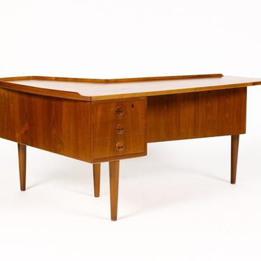 Danish Modern / Mid Century Large Teak Desk  — Specimen Grade — Arne Vodder 
