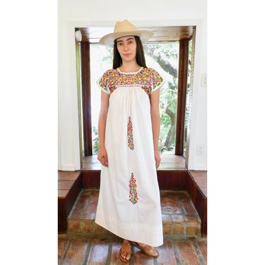 Oaxacan Dress // vintage sun Mexican embroidered floral 70s boho hippie cotton hippy white maxi // S/M 